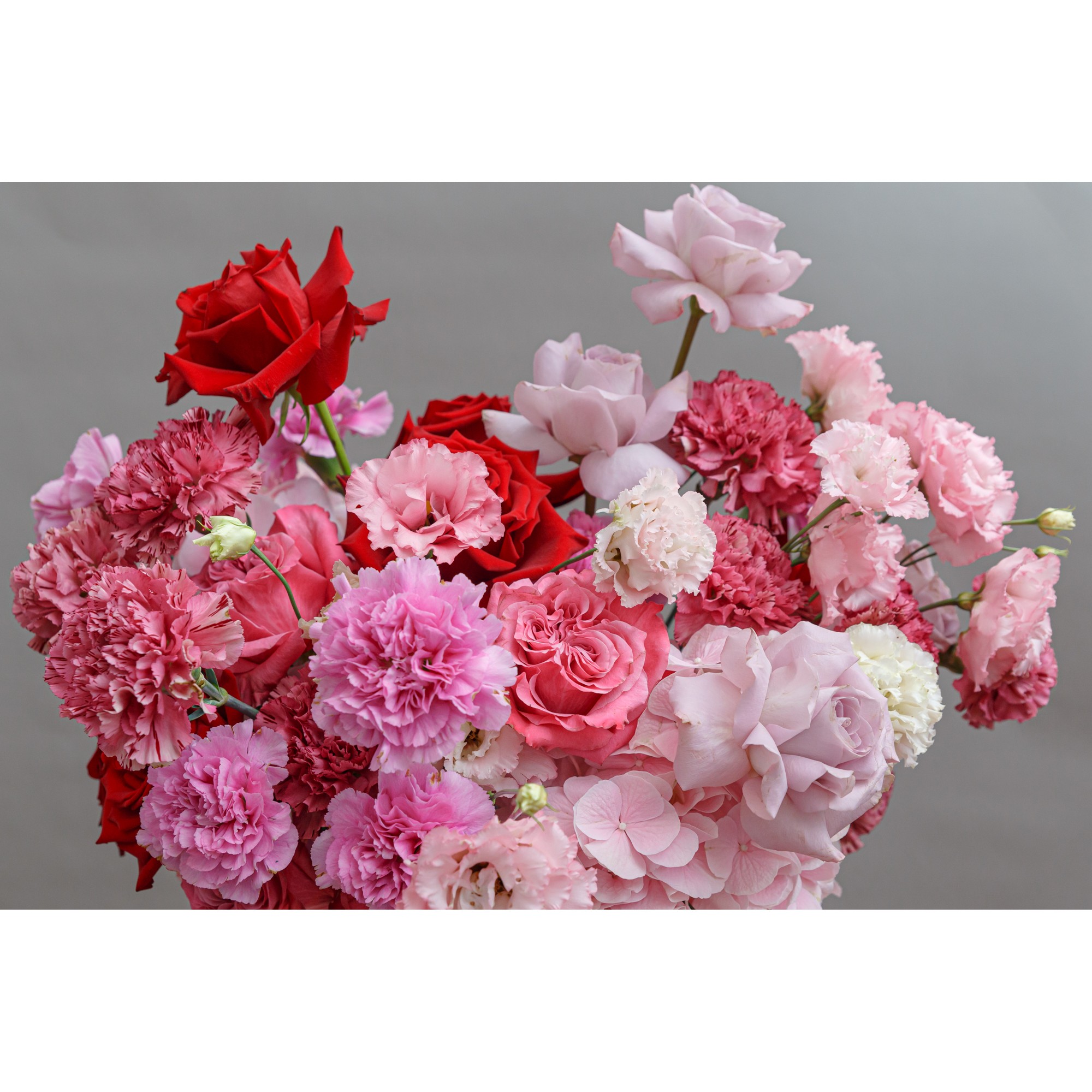 Aranjament cu Hortensii și Trandafiri în Cutie